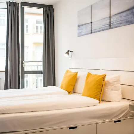 Fantastic 2 Bedroom Apartment *