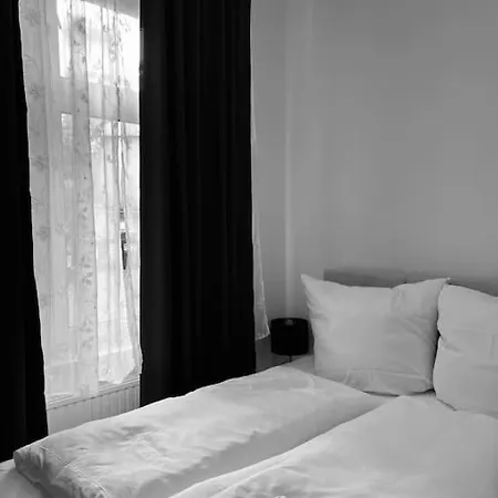 2 Am Ufer Mit Boxspringbetten Berlin