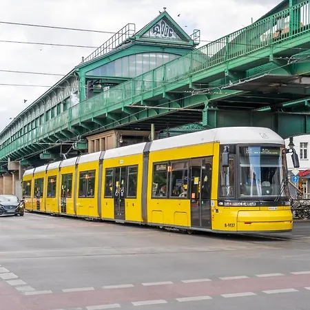 Apartment 33 H S-bahn Schoenhauser Allee Berlin