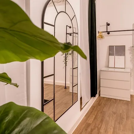 Stylische Altbauwohnung Zentral In Kreuzberger Kiezlage Apartment