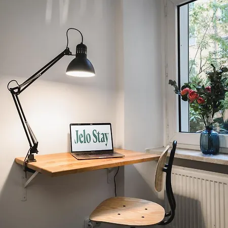 Super Zentral Super Schoener Altbau In Moabit Rostockerstrasse Im Herzen Von Fuer Bis Zu 6 Personen Apartment *