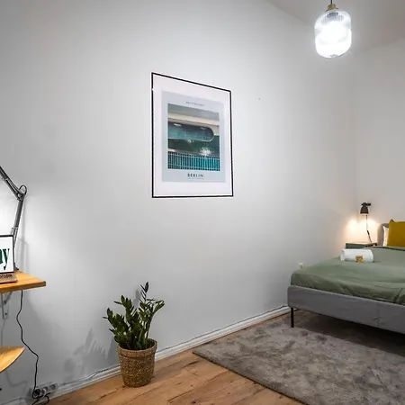Apartment Super Zentral Super Schoener Altbau In Moabit Rostockerstrasse Im Herzen Von Fuer Bis Zu 6 Personen *