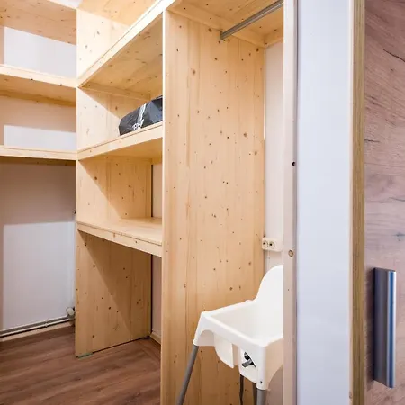 Ruhig Hell Wohnen Im Gruenen In Koepenick Fuesslaeufig Zum Wasser 25min Bis Flughafen Apartment *