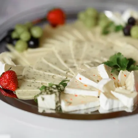 Bleibtreu By Golden Tulip Otel
