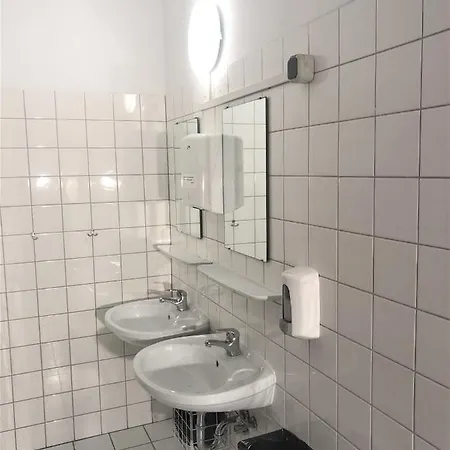 Fabrik - Hostel *