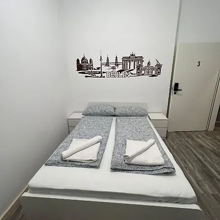 Guest house Kiez Box Twentyforseven Private *