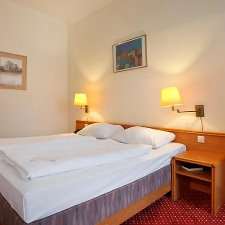 Acom-hotel Kurfuerstendamm 3*