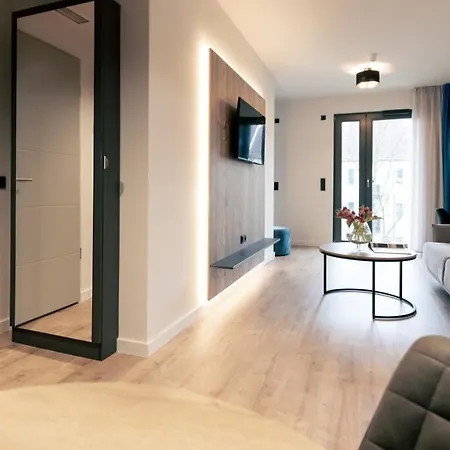 Spreeblau Royal Mit Eigenem Balkon Apartment *