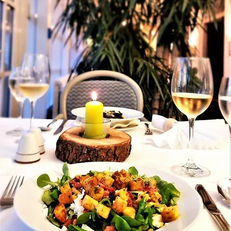 Hotel Waldhotel Am See Berlin-Schmoeckwitz 3*