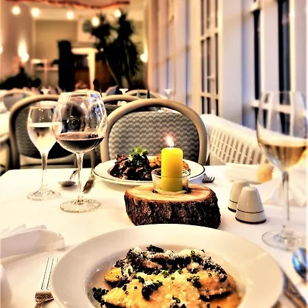 Hotel Waldhotel Am See Berlin-Schmoeckwitz