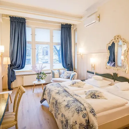 Augusta Am Kurfuerstendamm Hotel