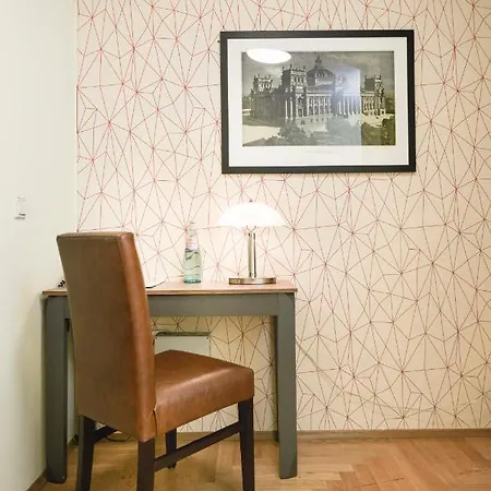 Amc Bundesallee Apartment