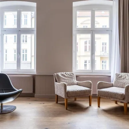 Schoenhouse Avenue - Digital Access Berlin