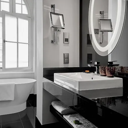 Hotel Roomers Steinplatz, Autograph Collection Berlin