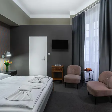 מלון Bellevue Am Kurfuerstendamm 3*