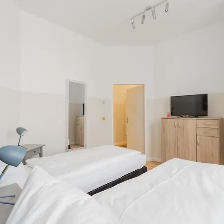 Big Fancy Center Apartment