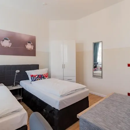 Big Fancy Center Apartment *