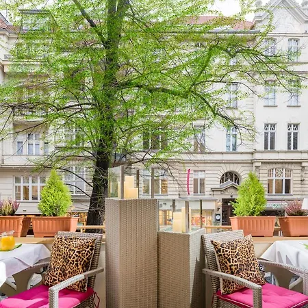 Augusta Am Kurfuerstendamm 3*