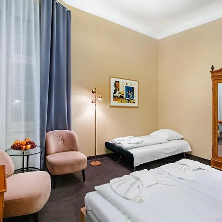 מלון Bellevue Am Kurfuerstendamm 3*