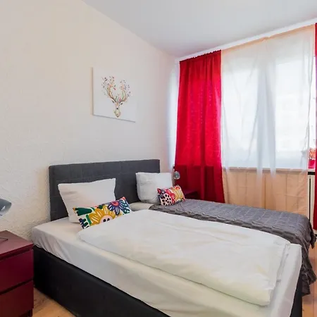 Big Fancy Center Apartment *
