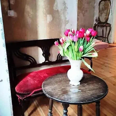Apartment Schoeneberg Flat & Art Gallery