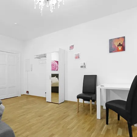 Grand Mitte Rosenthaler Platz Apartment