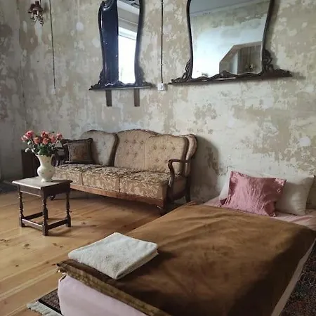 Schoeneberg Flat & Art Gallery Apartment