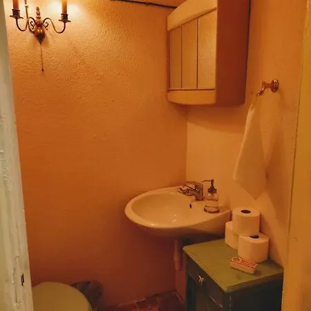 Schoeneberg Flat & Art Gallery Apartment Berlin