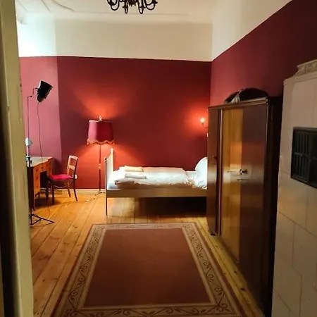 Apartment Schoeneberg Flat & Art Gallery *