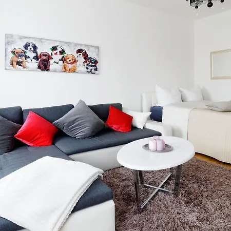 Grand Mitte Rosenthaler Platz Apartment *