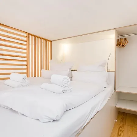 Stylish New Cube Loft By Berlin-wall-apartments Berlin