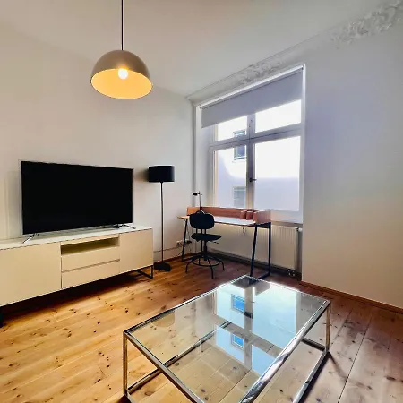 Alte Schoenhauser Lux Berlin