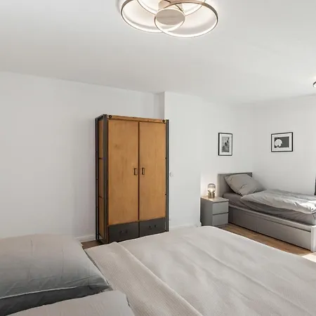 Apartment The Tieckstr Loft For Up To 7 People With 2 Bathrooms