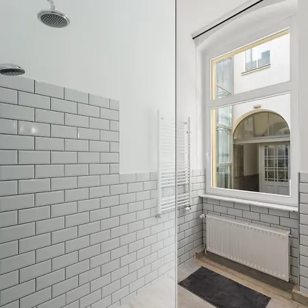 Apartment The Tieckstr Loft For Up To 7 People With 2 Bathrooms *