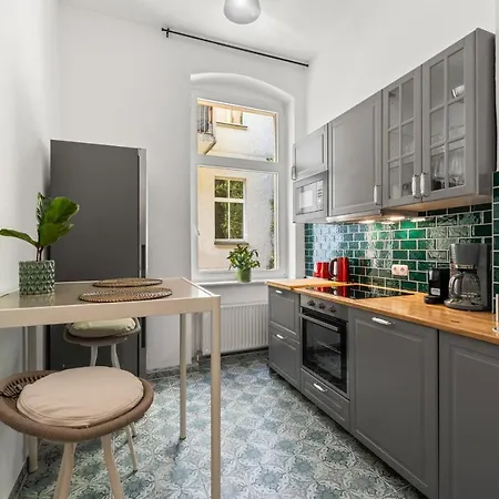 The Tieckstr Loft For Up To 7 People With 2 Bathrooms