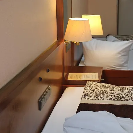 ポツダマー ホフ アム ポツダマープラッツ 3* ベルリン