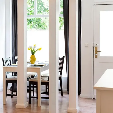 Spacious Loft Style In Willmersdorf Apartment