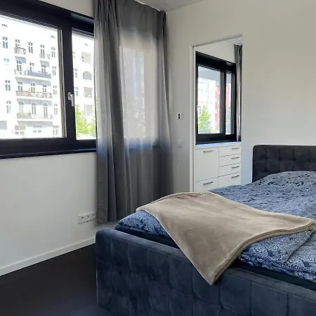 Apartment Luxury Waterfront Berlin