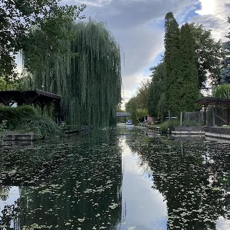 Holiday home Holzhaus Mit Direktem Wasserzugang In Berlin-koepenick Berlin