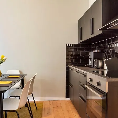 Modern 4 Bedroom In - Charlottenburg Apartamento *