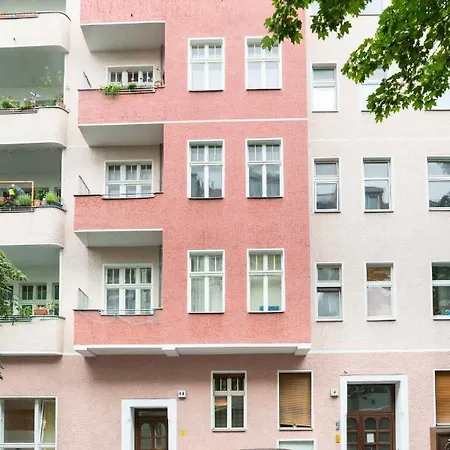 Cozy 2 Next To Hermannstrasse * Berlin