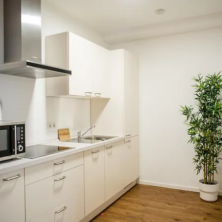 Apartment Fantastic 2 Bedroom *