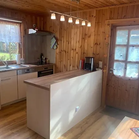 Holzhaus Mit Direktem Wasserzugang In Berlin-koepenick Berlin