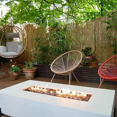 Apartment Luxury Townhouse With Garden - A Central Oasis *