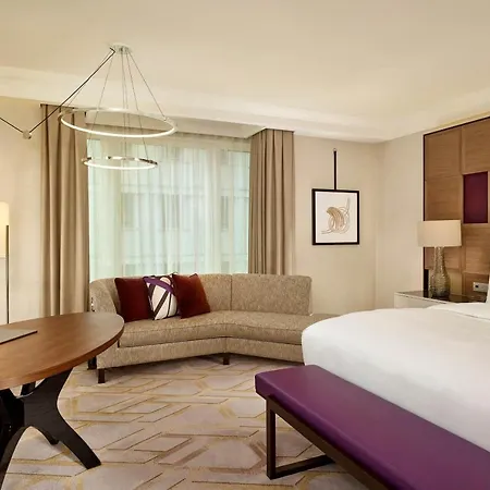 The Ritz-carlton, 5*