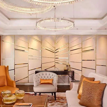 The Ritz-carlton, 5*
