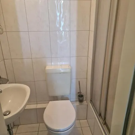 Am Stuttgarter Eck 2* Берлин