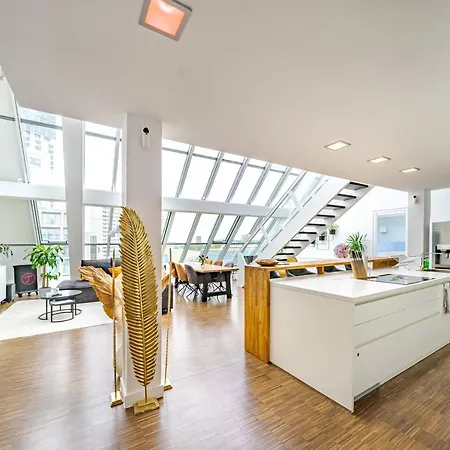 Apartment Luxus Penthouse Am Kurfuerstendamm