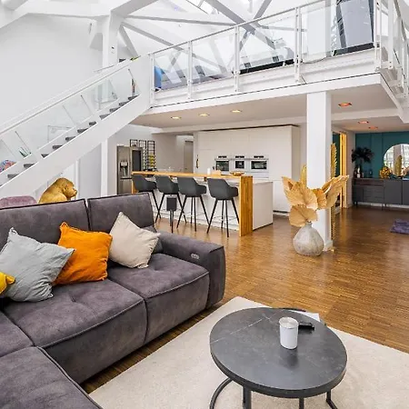 Apartment Luxus Penthouse Am Kurfuerstendamm *