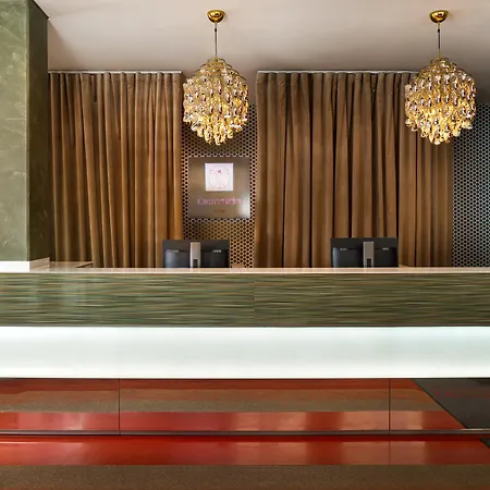 Hotel Leonardo Mitte 4*
